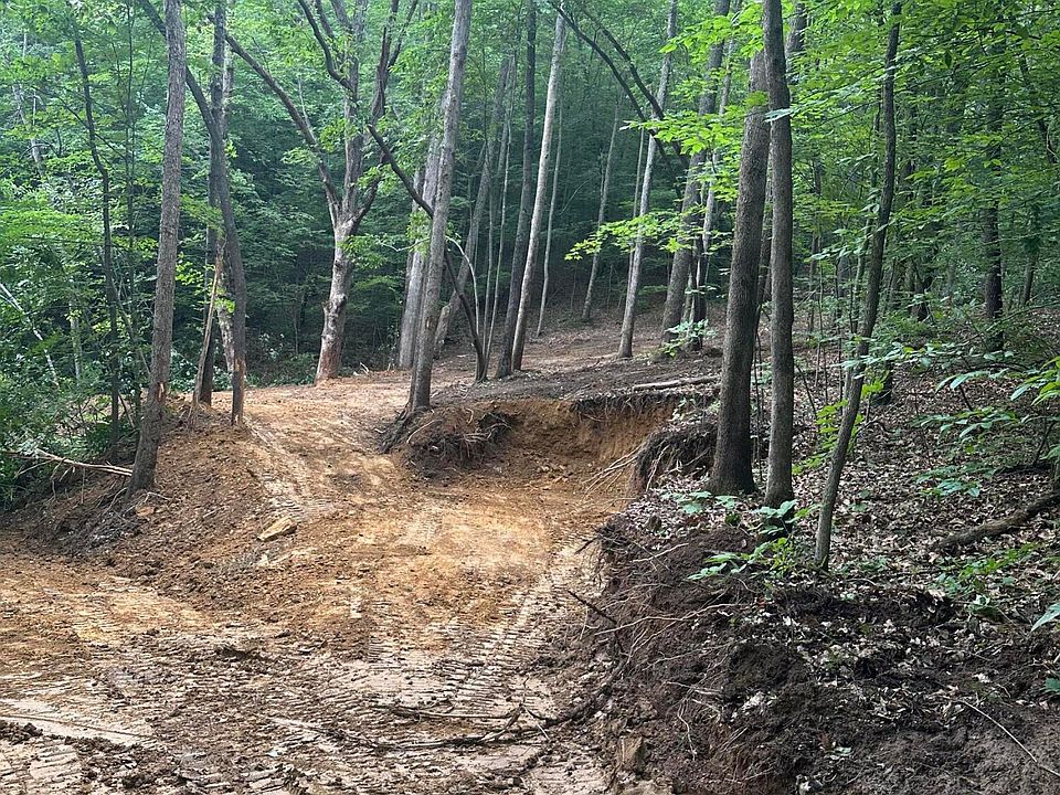 1st image of 105 Linda Dr