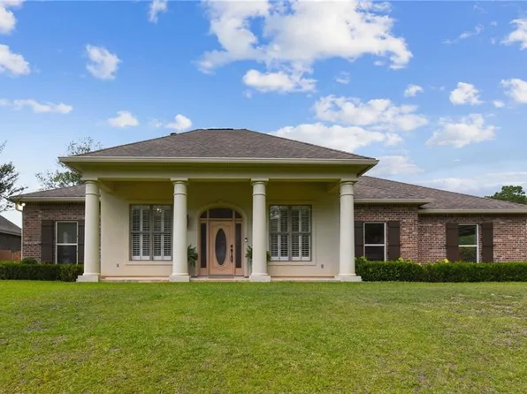133 Timberwood Dr, Madisonville, LA 70447