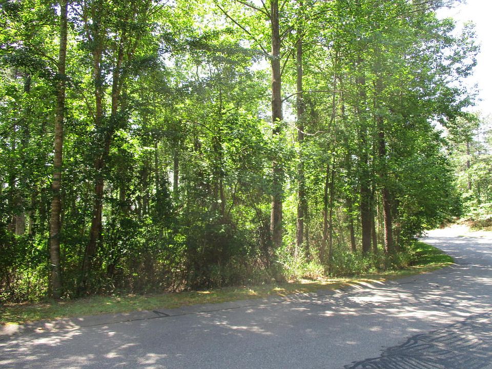 2nd image of 120 Pittman Rd