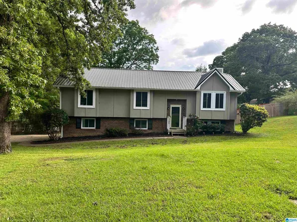 1702 Pomotaw Trl, Anniston, AL 36206