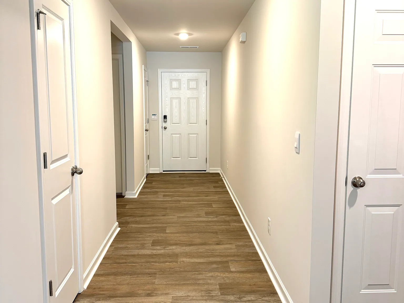 4 bed, 1764 sqft, $2,500 — Photo 3