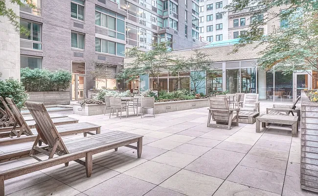 Rented by Realty Trends Corp | media 18