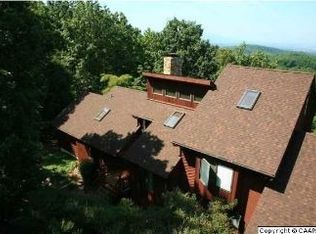 221 Arrowroot Dr, Lyndhurst, VA 22952