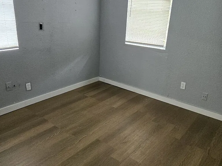 100 San Diego St — Photo 8