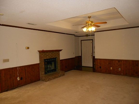 3rd image of 3207 Tyndall Dr