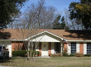 1306 W Adoue St, Alvin, TX 77511