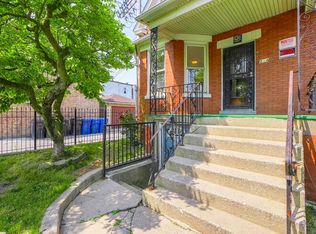 814 N Homan Ave, Chicago, IL 60651