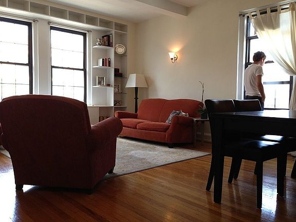 2nd image of 175 W 76th St APT 14B