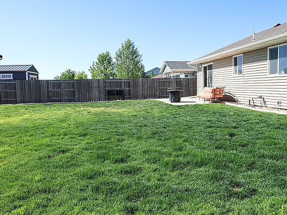 4th image of 1105 Hatchet Dr