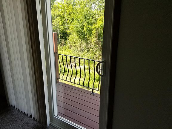 4th image of 2660 W 38th St APT 3C