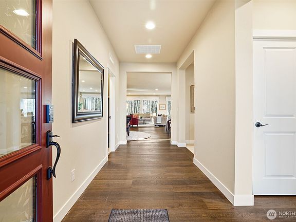 4th image of 19030 146th Street E