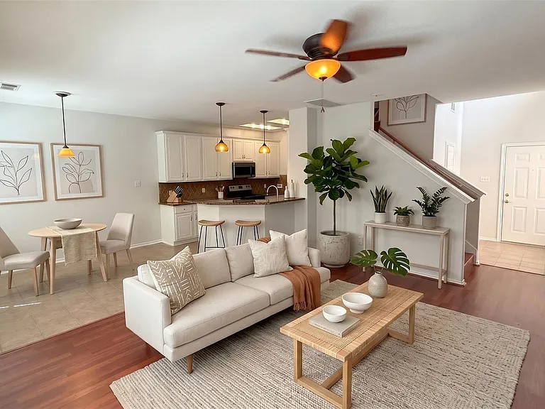35 Ledgestone Pl — Photo 6