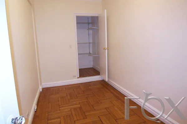 Rented by Fox Residential Group | media 15