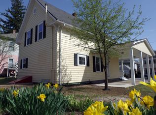 7 Douglas Rd, Gardner, MA 01440