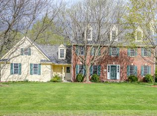 W328N3680 Rangewood Dr, Nashotah, WI 53058