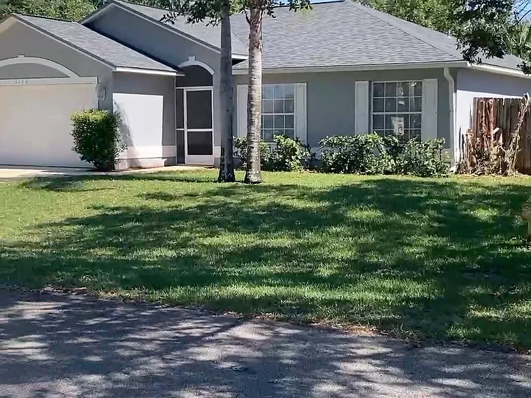 1156 Southwinds Dr — Photo 1