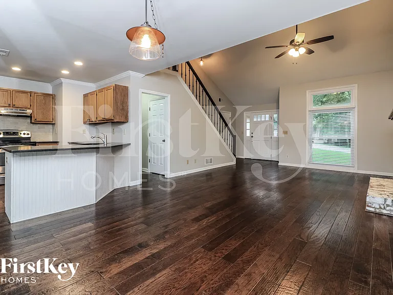 1926 Diamond Pl NW — Photo 10