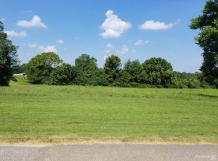 56 Deerfield Dr, Milan, TN 38358