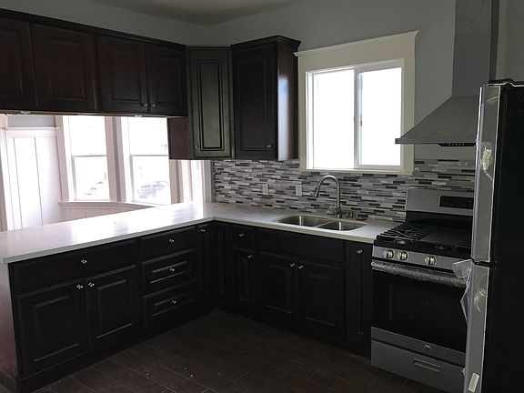 4th image of 700 Foothill Boulevard # Upper Floor