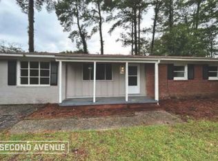 5041 Inverness Dr, Fayetteville, NC 28304