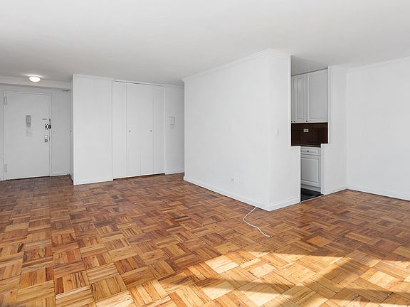 2nd image of 301 E 75th St APT 8F