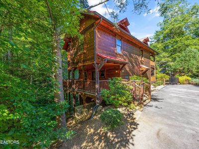 1827 Elk Springs Way, Gatlinburg, TN, 37738
