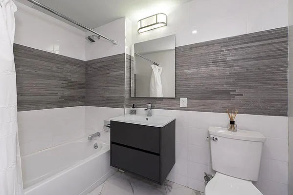 Rented by Brooklyn High Rise LLC | media 7