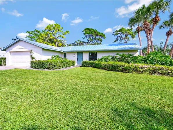 2265 Outrigger LN, NAPLES, FL 34104