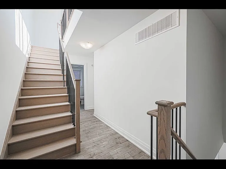 28 Marina Ave #23 — Photo 10