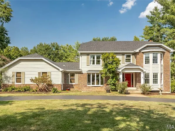 16401 Wilson Farm Dr, Chesterfield, MO 63005