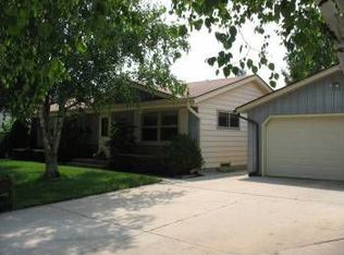 257 W Cedar St, Grafton, WI 53024