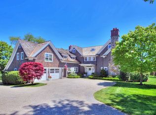 20 Burnham Hl, Westport, CT 06880
