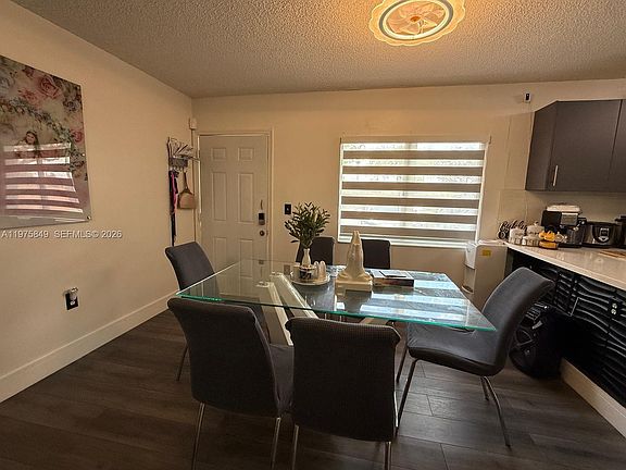 5th image of 6255 Kendale Lakes Cir #128