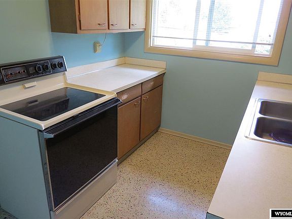 5th image of 1107 Westview Dr