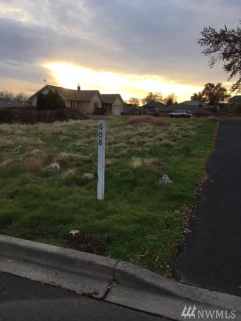 1st image of 1502 SE Landen Dr Unit 1