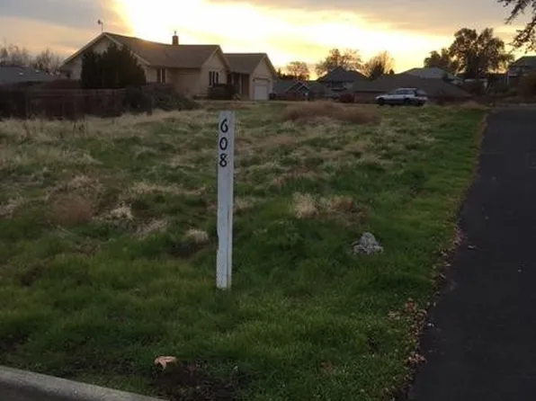 1502 SE Landen Dr Unit 1, College Place, WA 99324