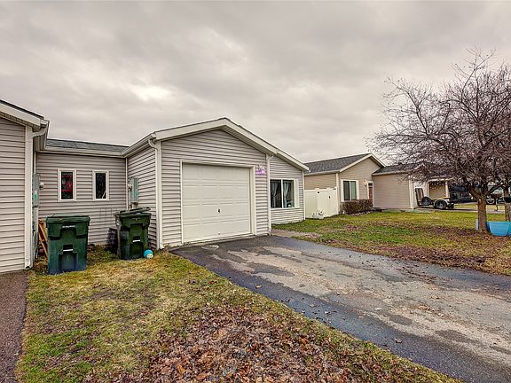 4th image of 90 Empire Loop