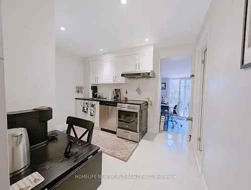 10 Dixon Ave #1A Photo 1