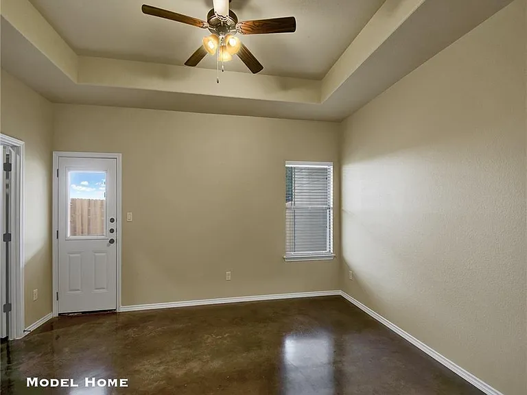 LIKE PICTURE - of master bedroom