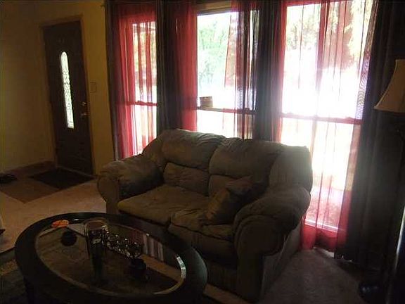 5th image of 2157 E Florida St