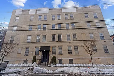 149 Grant Avenue, #2C