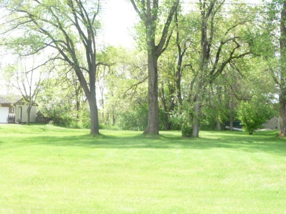 2nd image of Summit Ave Lot 2