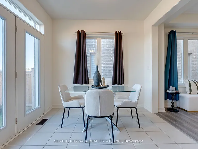 62 Holcomb Ter — Photo 13