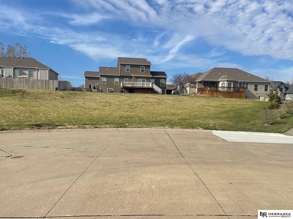 1st image of 718 Jantze Cir