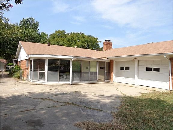 5th image of 4214 Ashville Dr