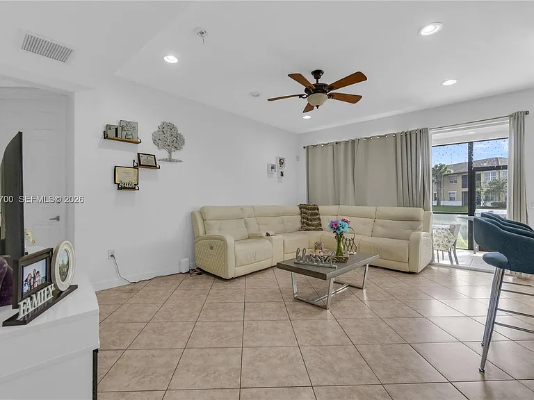 8200 NW 128th Ln #40B — Photo 4