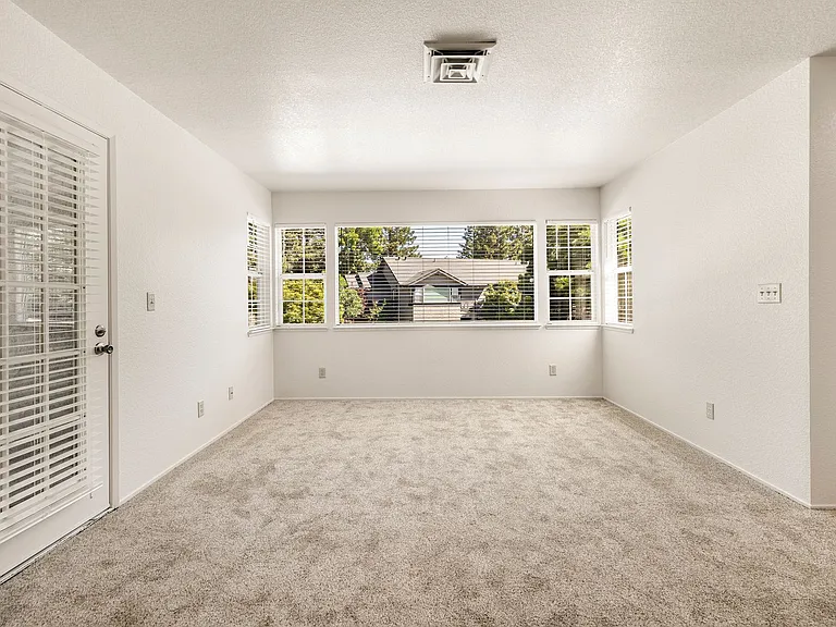 Amanda Place Apartments — Photo 63