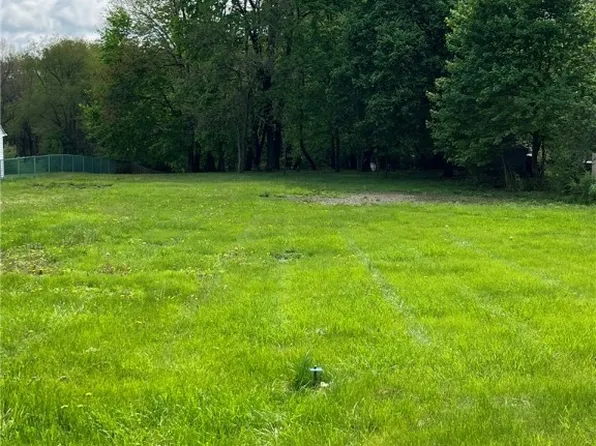 805 Utica Ave, Akron, OH 44312