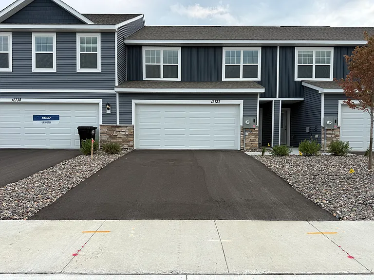 24151 Williams Rd — Photo 2