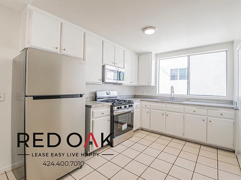 619 N Kingsley Dr #B — Photo 1